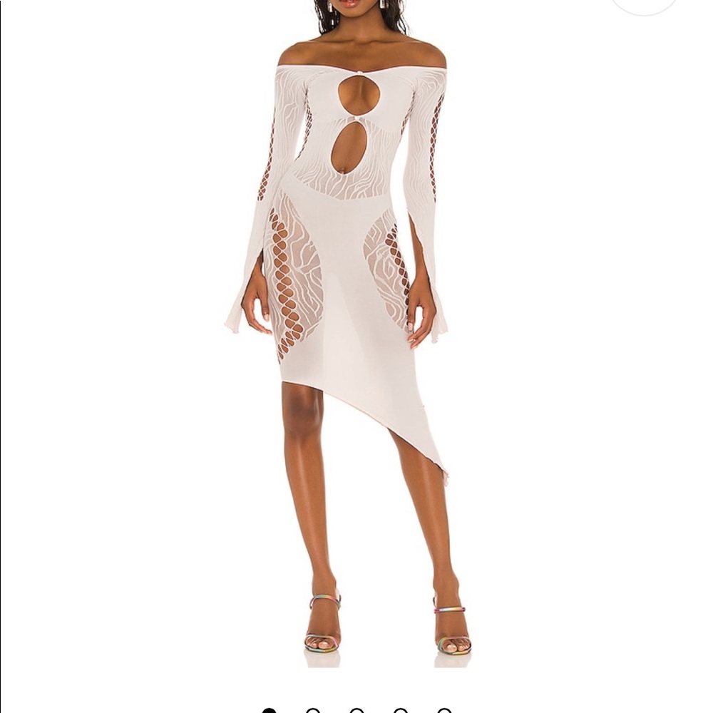 Poster girl dress in bone